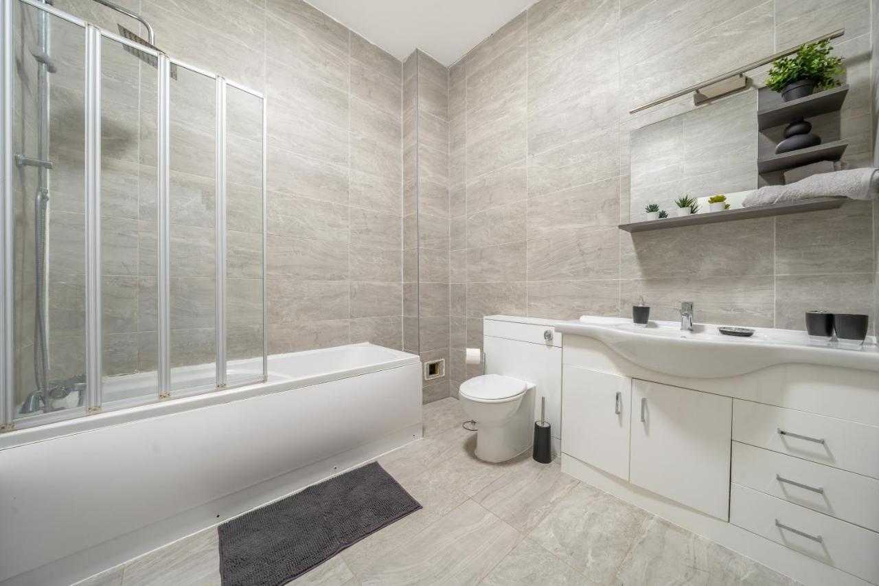 Spacious City Centre Apartment - Sleeps 8 Liverpool Exterior foto